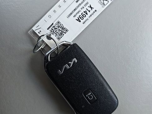 Used 2022 Kia Telluride S image 28