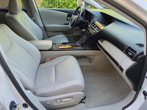 Used 2010 Lexus RX 350 AWD image 25