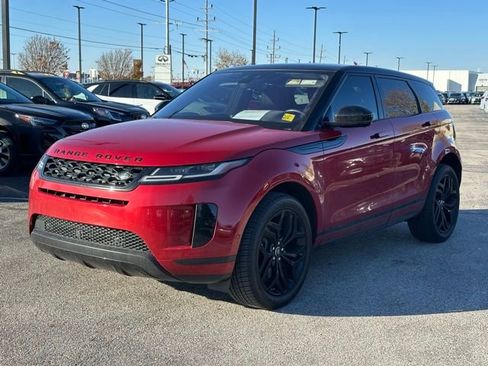 Used 2020 Land Rover Range Rover Evoque SE image 3