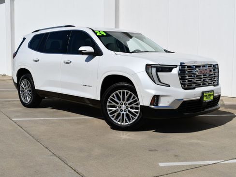 Used 2024 GMC Acadia Denali w/ Super Cruise Package image 2