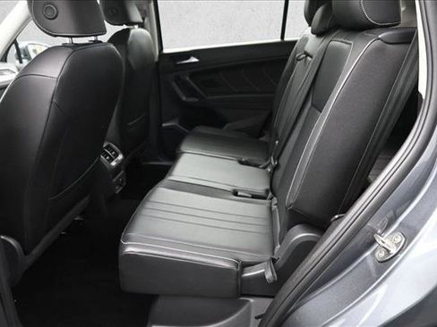 Used 2022 Volkswagen Tiguan SE FWD image 20