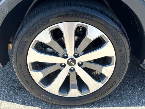 Used 2021 Kia Telluride EX w/ EX Premium Package AWD/4WD image 17