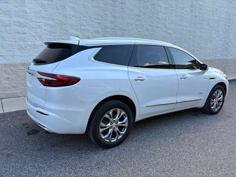 Used 2021 Buick Enclave Avenir w/ Avenir Technology Package FWD image 4