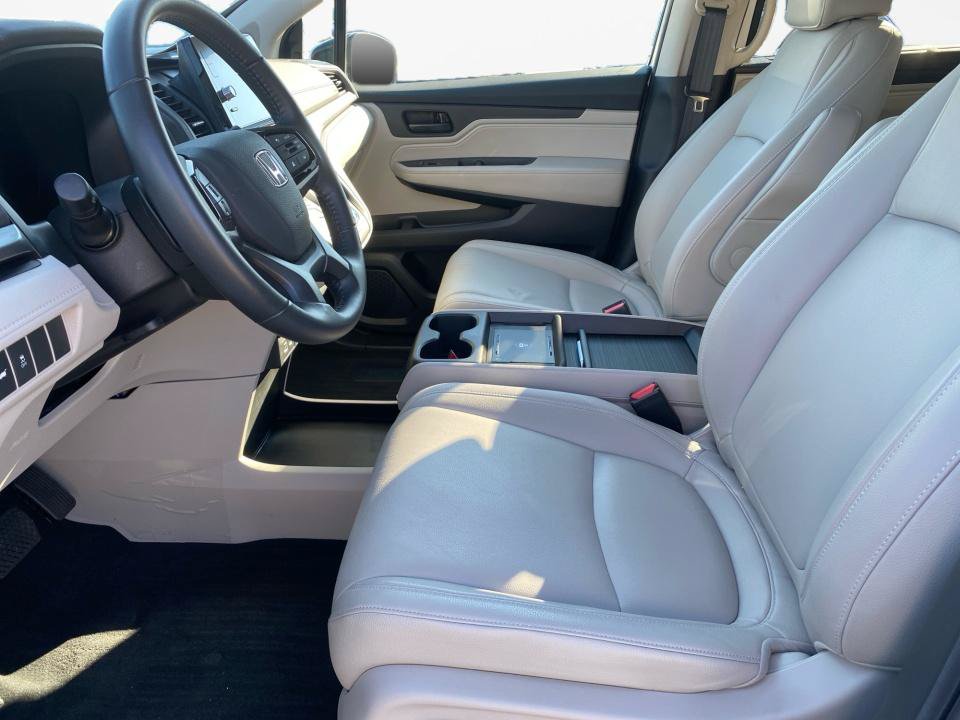 Certified 2026 Honda Odyssey EX-L image 9