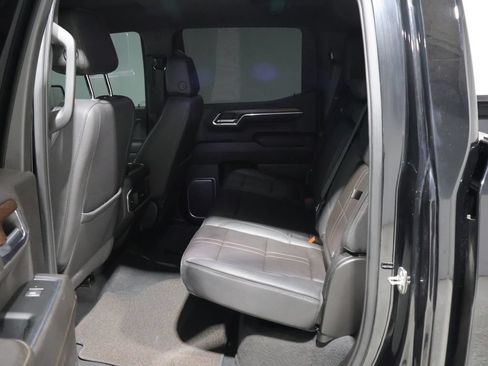 Used 2023 Chevrolet Silverado 1500 High Country AWD/4WD image 19