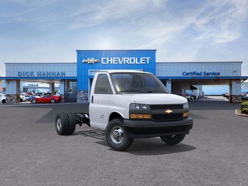 New 2025 Chevrolet Express 3500 w/ Power Convenience Package RWD image 21