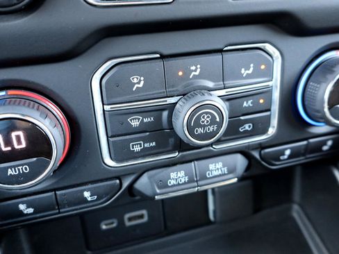 Used 2020 Audi A8 L 4.0T w/ Sport Plus Package image 7