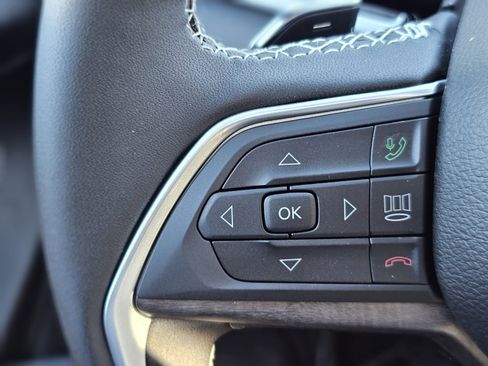 New 2025 Jeep Grand Cherokee Limited w/ Luxury Tech Group II image 17