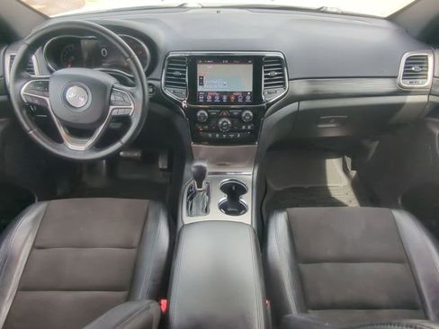 Used 2020 Jeep Grand Cherokee Altitude image 23