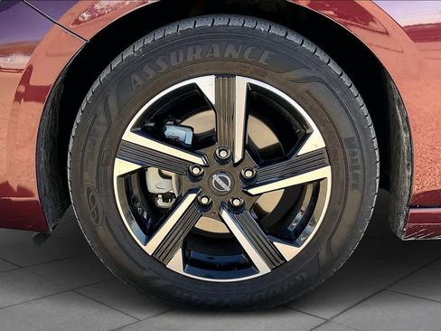 Used 2024 Nissan Sentra SV image 10