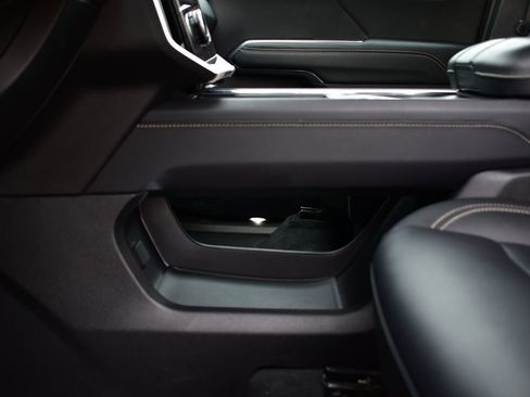 Used 2024 GMC Acadia Elevation image 46