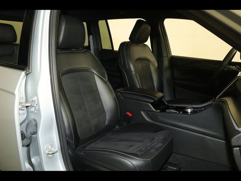 Used 2023 Jeep Grand Cherokee Altitude image 27