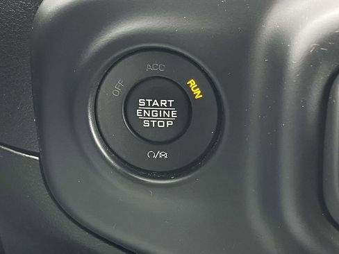 Used 2021 Jeep Wrangler Sport AWD/4WD image 21
