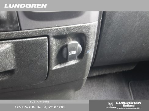 Used 2022 RAM 1500 Warlock AWD/4WD image 26