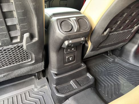 Used 2019 Jeep Wrangler Unlimited Rubicon AWD/4WD image 23