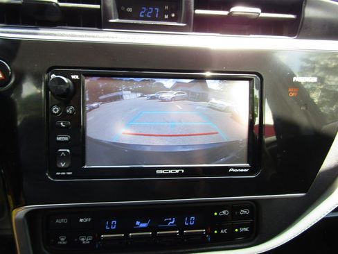 Used 2016 Scion iM FWD image 26