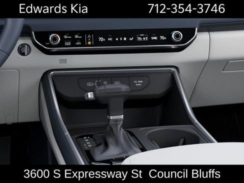 New 2026 Kia Carnival EX FWD image 25