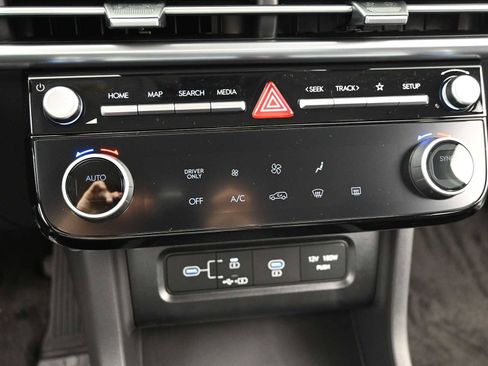 New 2026 Hyundai Tucson Blue SE image 17