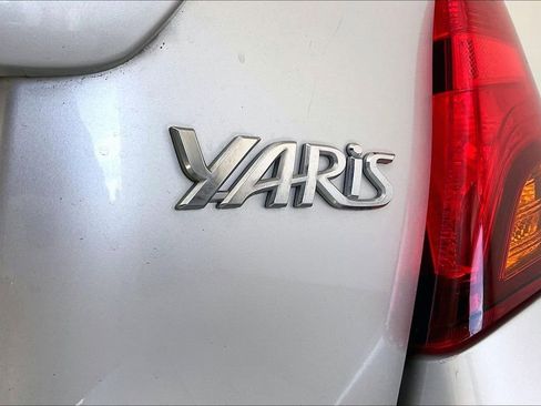 Used 2016 Toyota Yaris L image 36