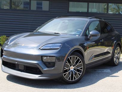 New 2024 Porsche Macan 4 Electric