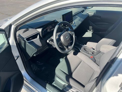 Used 2023 Toyota Corolla LE FWD image 12