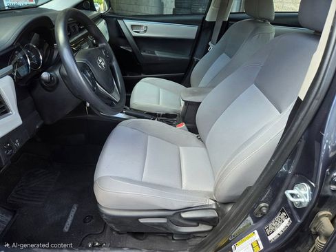 Used 2015 Toyota Corolla LE FWD image 18