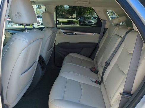 Used 2017 Cadillac XT5 Luxury w/ Driver Awareness Package image 13