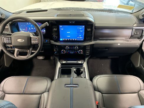 New 2026 Ford F350 Platinum w/ FX4 Off-Road Package AWD/4WD image 10