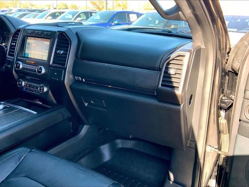 Used 2018 Ford Expedition Limited w/ Equipment Group 302A image 19