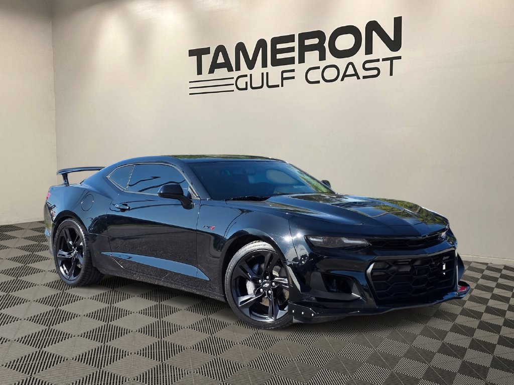 Used 2023 Chevrolet Camaro LT w/ Technology Package RWD image 1