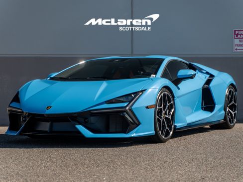 Used 2024 Lamborghini Revuelto AWD/4WD image 3
