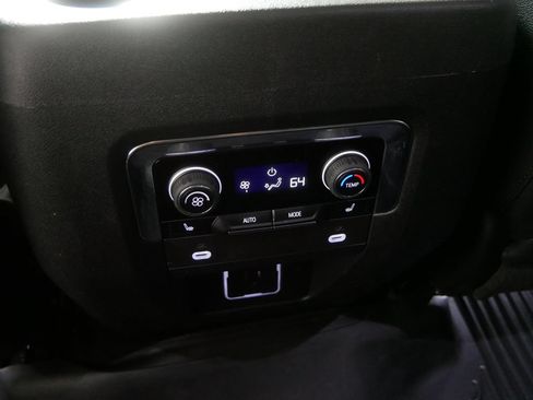 Used 2023 Chevrolet Suburban RST w/ Luxury Package AWD/4WD image 20