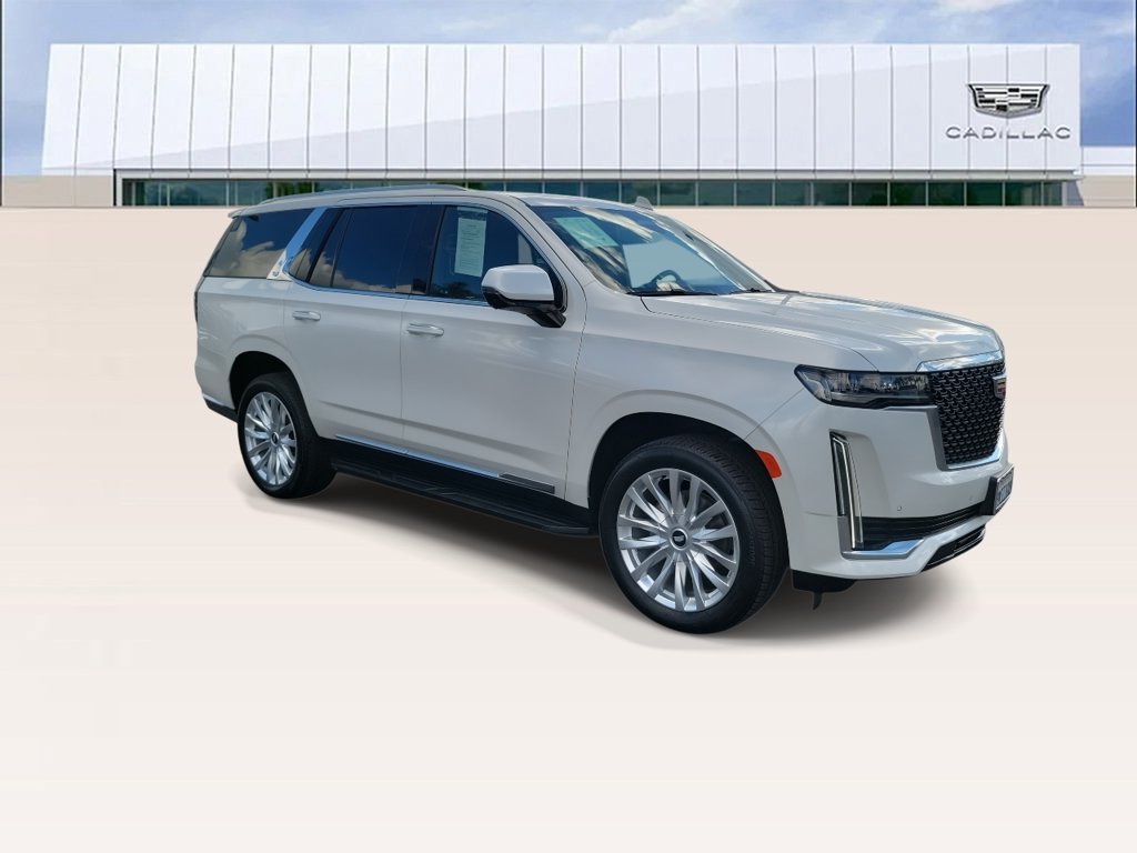 Used 2024 Cadillac Escalade Luxury RWD image 2