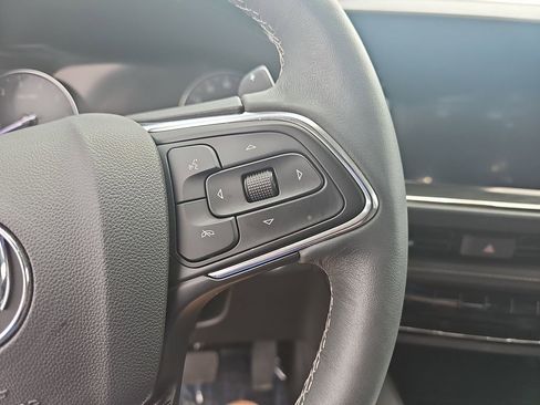 Certified 2023 Buick Envision Essence AWD/4WD image 23
