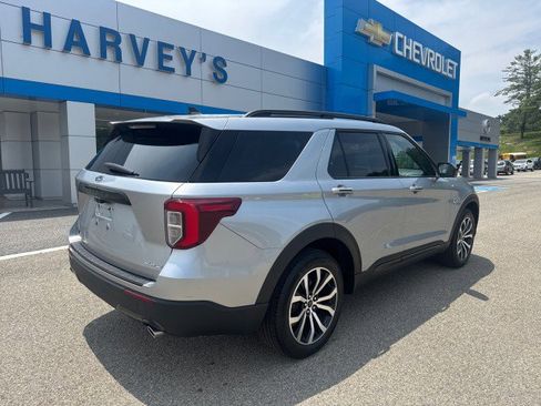 Used 2022 Ford Explorer ST-Line image 5