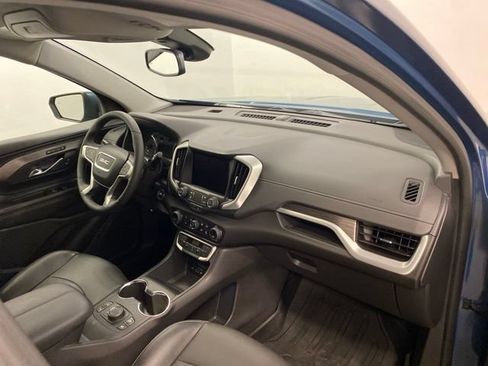 Used 2024 GMC Terrain SLT w/ LPO, Floor Liner Package AWD/4WD image 22
