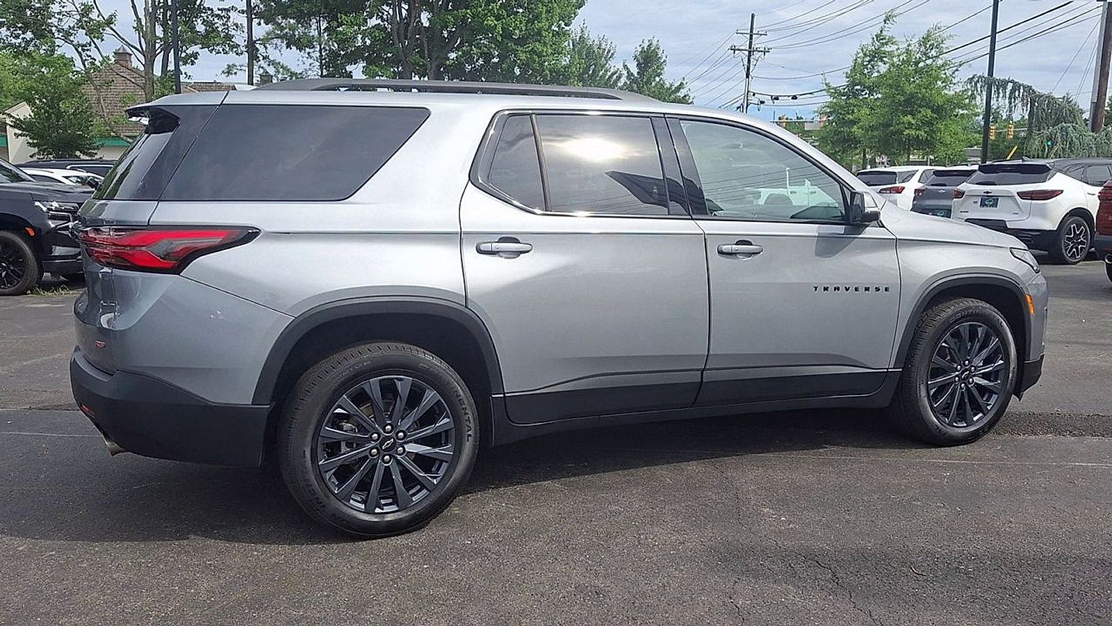 Certified 2023 Chevrolet Traverse RS AWD/4WD image 3