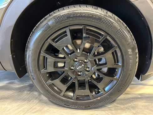 Used 2022 Kia Telluride EX w/ EX Premium Package AWD/4WD image 28