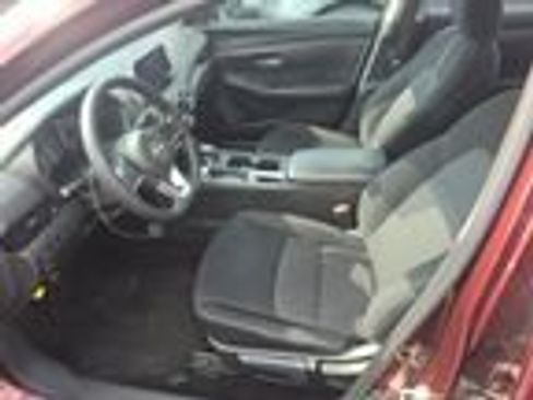 Used 2024 Nissan Sentra SV FWD image 3