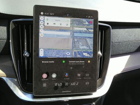 Used 2025 Volvo XC90 B6 Plus AWD/4WD image 11