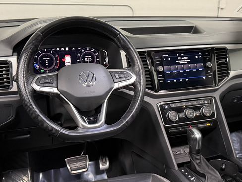 Used 2020 Volkswagen Atlas Cross Sport SEL Premium R-Line image 39