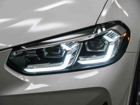 Used 2023 BMW X3 xDrive30i w/ Convenience Package w/ZPA image 11