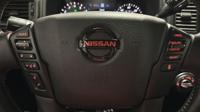 Used 2021 Nissan Titan PRO-4X w/ Pro-4x Convenience Package AWD/4WD image 17