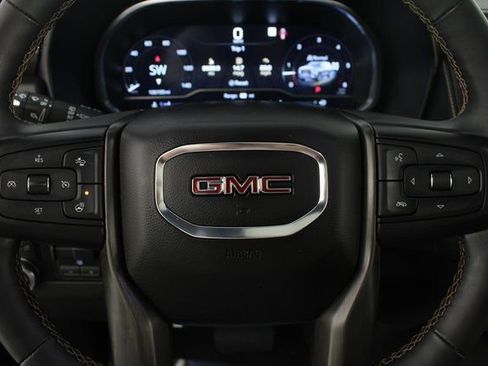 Used 2023 GMC Yukon AT4 w/ Technology Package image 15