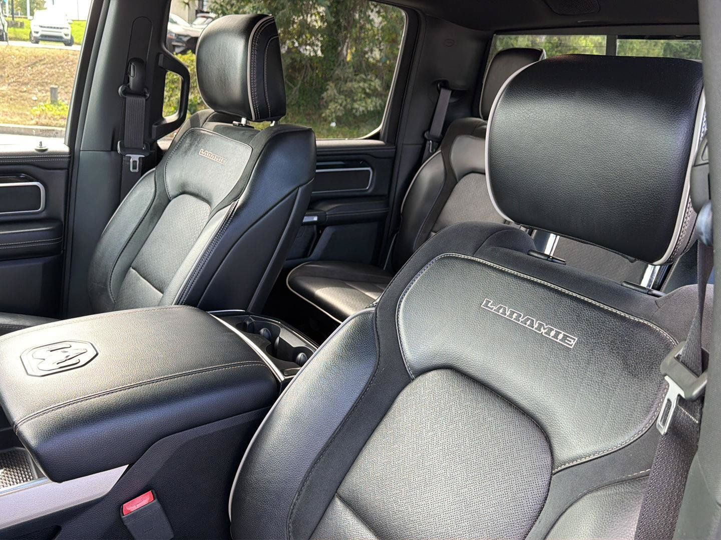 Used 2019 RAM 1500 Laramie w/ Sport Appearance Package AWD/4WD image 32