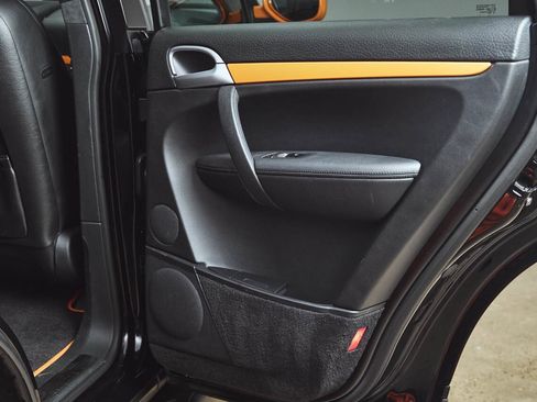 Used 2010 Porsche Cayenne S Transsyberia image 21