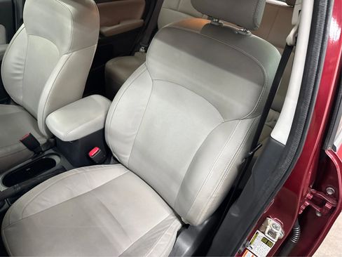 Used 2018 Subaru Forester 2.5i Limited image 31