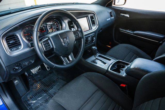 Used 2013 Dodge Charger R/T w/ Daytona Edition Group RWD image 2