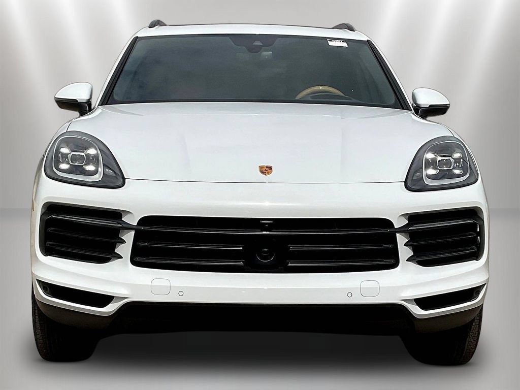 Used 2022 Porsche Cayenne AWD/4WD image 2