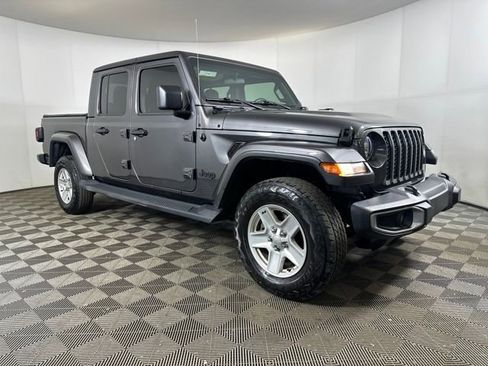 Used 2020 Jeep Gladiator Sport w/ Quick Order Package 24S image 2
